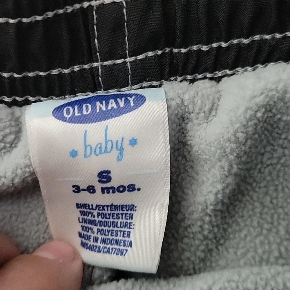 Old Navy Baby Athletic Lined Sweatpants yellow side strips black cargo pockets